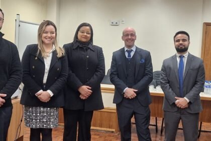 No coração do nosso Alegrete, a Comarca recebe a magistrada Caroline, natural de Nova Friburgo, trazendo inovação e saber para a Fronteira Oeste.