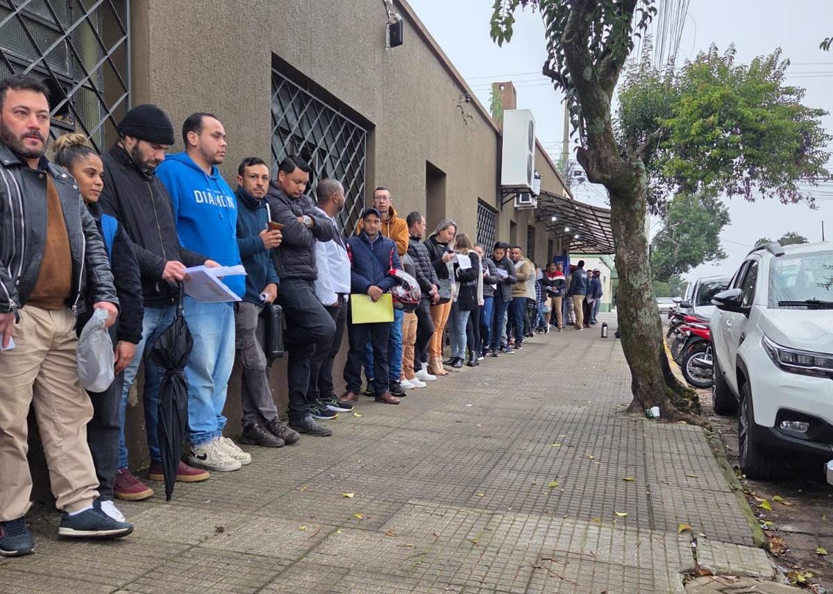 Buenas, vivente! Alegrete mostrou a força da querência campeira com um mutirão de currículos em busca de novas oportunidades.