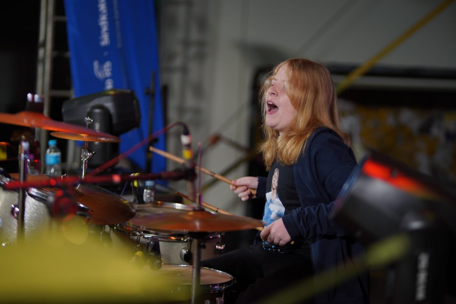 No coração da Fronteira Oeste, o jovem Eduardo Dambrós move ouvintes com suas histórias de música e vida campeira.