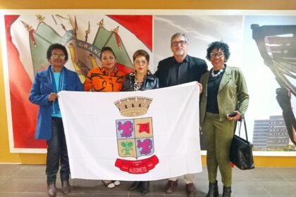 Alegrete brilha na capital gaúcha com homenagens a duas educadoras exemplares