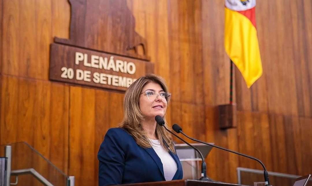 No coração do Rio Grande, a deputada Adriana Lara propõe lei de defesa aos viventes castigados pela falta de luz, envolvendo as empresas RGE e CE Equatorial.