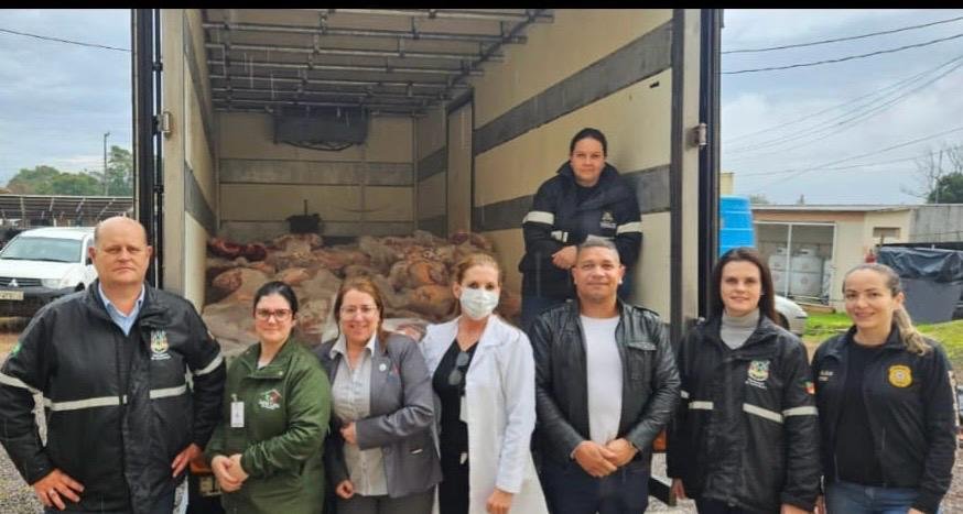 No coração de Alegrete, a Santa Casa acolhe com gratidão doação que alimentará milhares neste inverno campeiro.