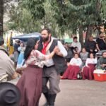 Cuscos, gurizadas e prendas vão se reunir num novo rincão pra celebrar o centenário de Darcy Fagundes e os 70 anos do Grande Rodeio Coringa, mantendo a tradição mais viva que brasa de fogo de chão