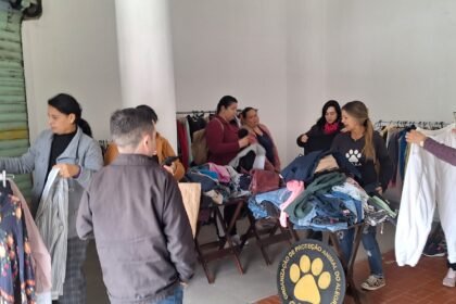 Na terra do Baita Chão, prenda e peão se juntam pra dar um grito de socorro pelos bichinhos abandonados do nosso pago