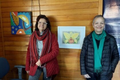 Prosas e pinceladas do Baita Chão: prendas artistas Zilá Leite e Lérida Faraco mostram que nossa terra tem talento pra exportar no Centro de Atendimento ao Turista