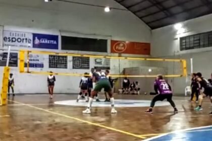 Serpent's e Ravenna representaram nossa querência na Liga Mista de Voleibol, com o guri do Serpent's conquistando até o prêmio de melhor ataque do torneio