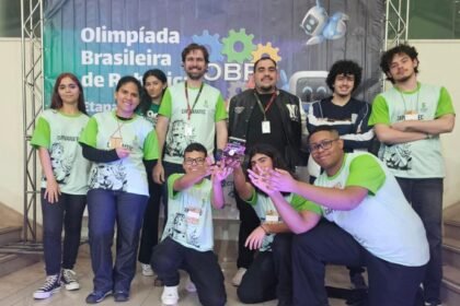 Com um robô mais firme que palanque em banhado, a tropa de estudiosos do Instituto Federal Farroupilha levou o nome da nossa querência para todo Brasil na maior disputa de bugigangas inteligentes do país