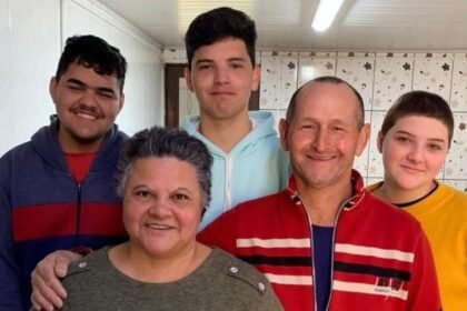 Num causo mais bonito que entardecer na Barragem do Caverá, Jorge Luis e Maristela transformaram a criação dos três netos numa história de paternidade que faz qualquer gaudério chorar no mate