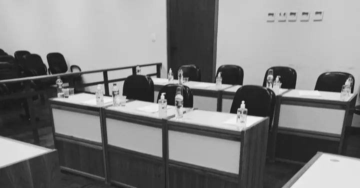 No coração da querência alegretense, o martelo da justiça bateu firme como estaca em chão duro, encerrando um caso que abalou nossa comunidade há mais de cinco anos