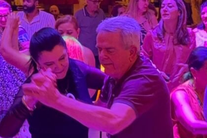 Lá onde o Oriente encontra o Ocidente, a voz dos Fagundes ecoou forte e os gaúchos do Baita Chão mostraram que nossa tradição atravessa oceanos