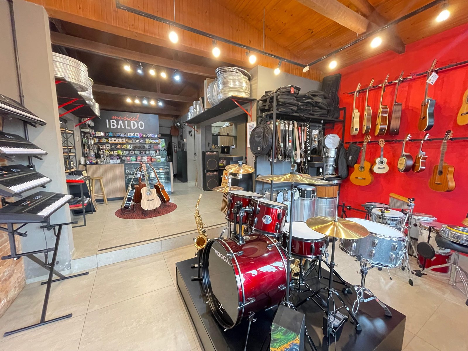 Desde 2016, na esquina da Visconde com a Barão, a Musical Ibaldo transformou-se no galpão dos acordes que mais faz brotar talentos na fronteira oeste do Rio Grande