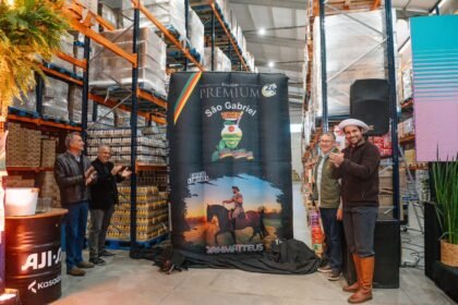 Das coxilhas da fronteira para o Brasil inteiro, a colaboração mais esperada pelos gaudérios amantes do bom mate chega para honrar as tradições do pago