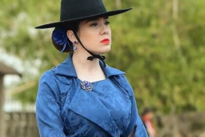 Da querência de Alegrete para o comando do MTG, a comunicadora que fez a Internet se curvar ao chimarrão e à bombacha depois de marcar a 54ª Ciranda Cultural