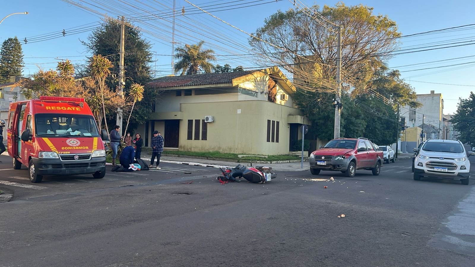 Cruzamento virou palco de transtorno no coração de Alegrete, deixando a gurizada da Guarda Municipal a postos para ordenar o rebuliço