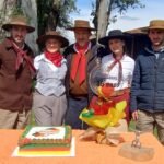 Pilchados e de coração aberto, gaudérios cruzam os campos de Alegrete para levar sustento e carinho aos vovôs da Casa Lar