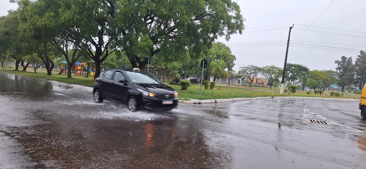 A querência gaúcha recebe aguaceiro que promete molhar mais que cusco atravessando arroio cheio, com mais de 70 mm caindo sobre nossos campos nesta primeira semana