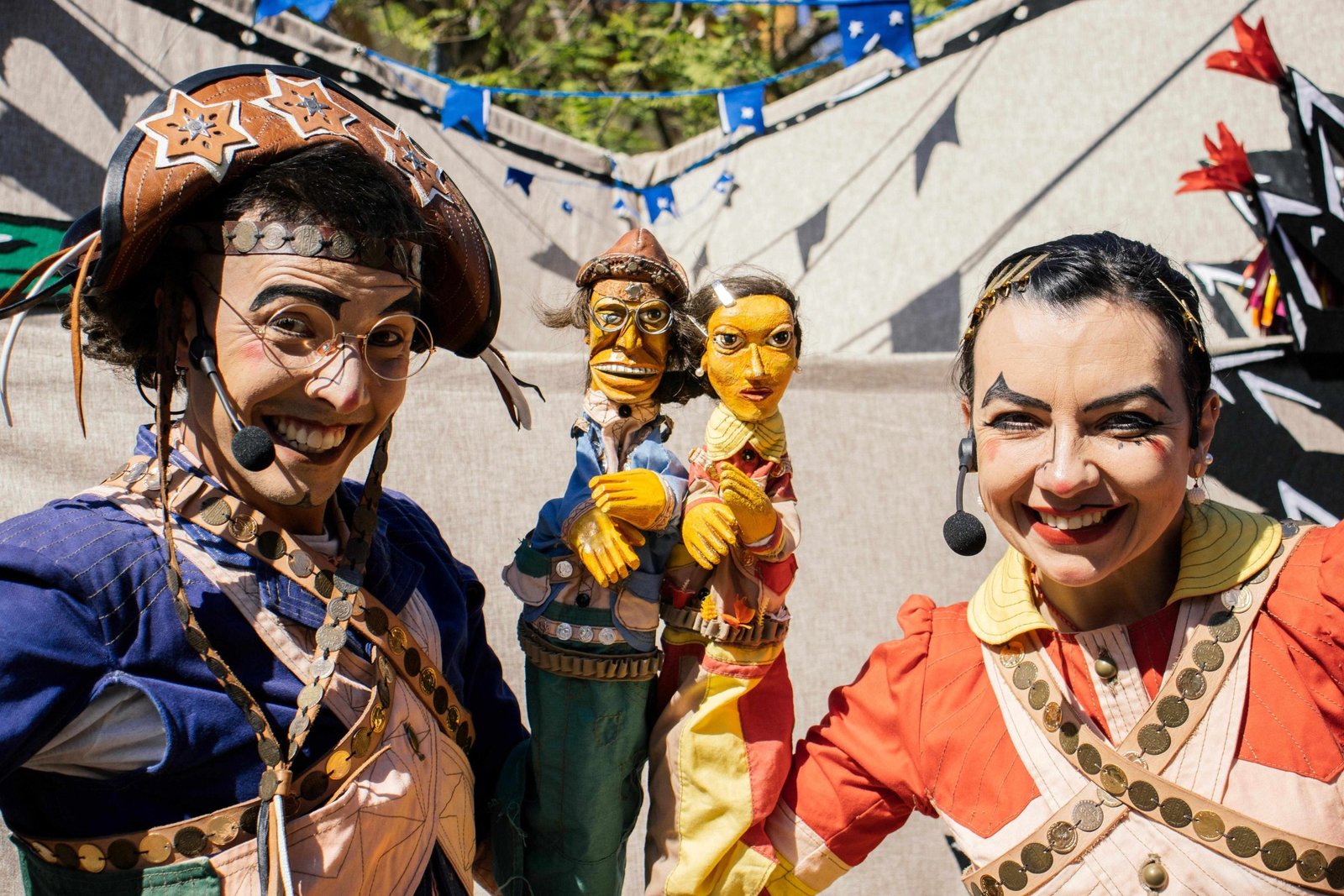 No coração da nossa querência, o sábado vai ser de muita arte gaúcha, com artistas de primeiríssima que vão fazer a praça Getúlio Vargas virar um grande tablado de talentos