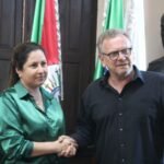 Da terra do Baita Chão para o comando da Rainha da Fronteira: conterrânea Andrea Gallina faz história ao assumir prefeitura de Bagé enquanto Mainardi viaja a serviço