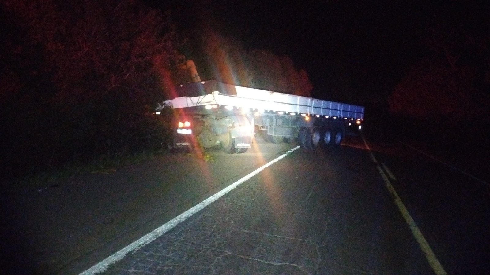 Buenas! Na querência de Alegrete, um cusco atravessado virou mais problema que politicagem em ano de eleição