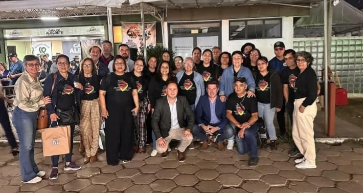 Na maior feira agropecuária da América Latina, os viventes da terra de Mário Quintana mostram que têm mãos tão habilidosas quanto as de qualquer domador de potro xucro