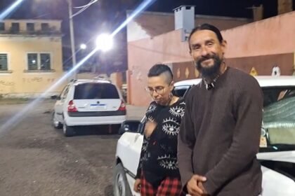 Direto das bandas da Colômbia, essa tropa de andarilhos já campereou por sete países e agora encanta os gaudérios do nosso pago com arte e música