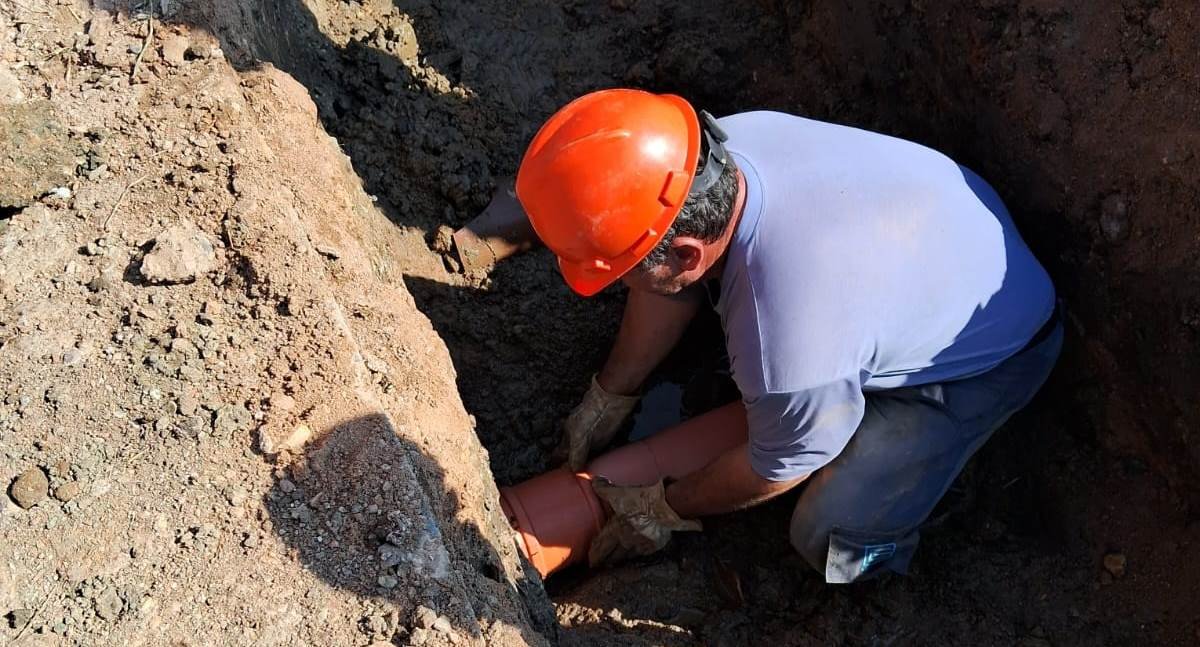 Buenas, vivente! Aqui em nossa querência alegretense, a água resolveu dar um tempo e sete bairros vão ter que economizar como campeiro em tempo de estiagem