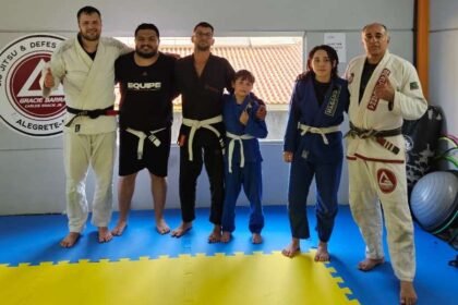 Na querência do Baita Chão, lutadores mostraram que têm mais garra que touro em rodeio na tradicional troca de faixas da Gracie Barra