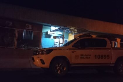 Discussão entre viventes na querência do bairro Saint Pastous acaba em caso de polícia e jovem baleado na barriga