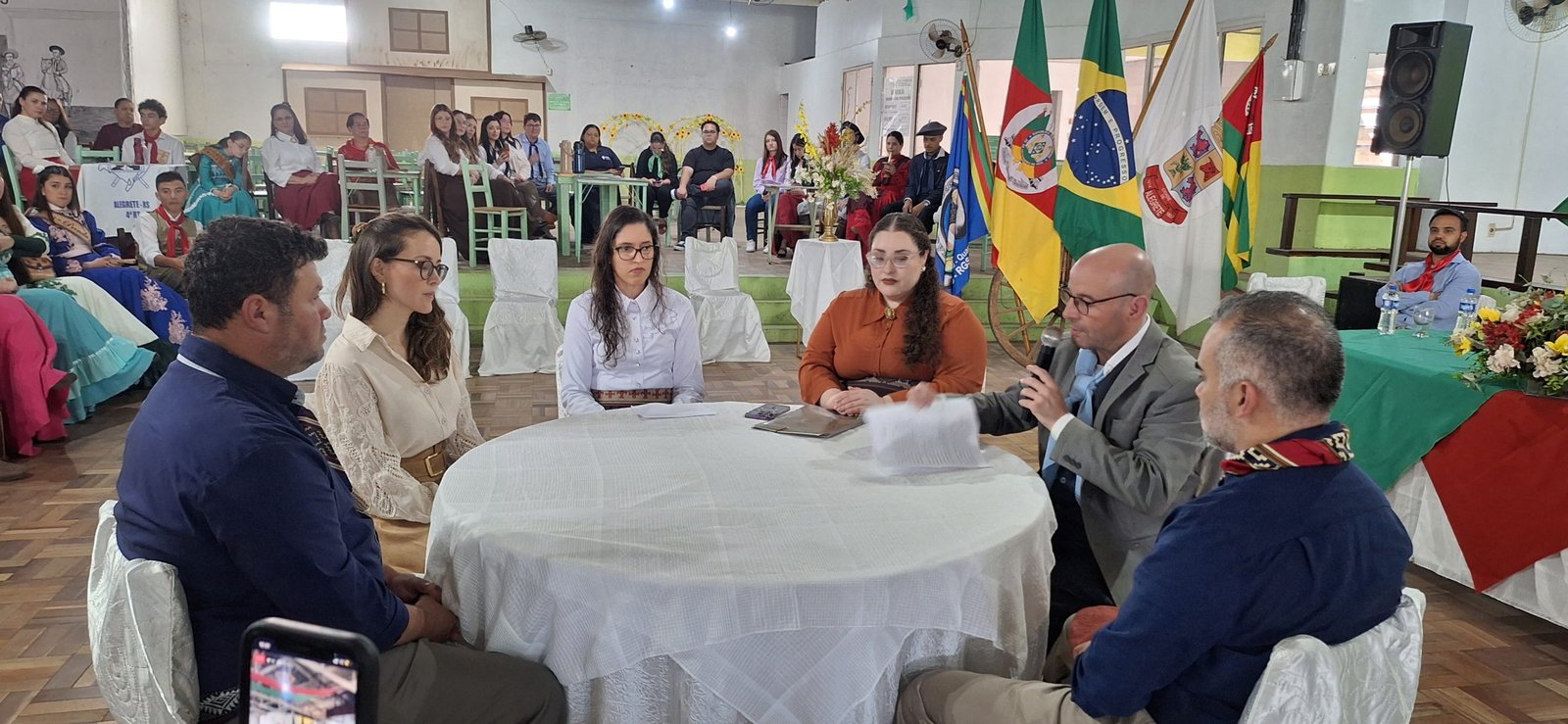 Em pleno coração do Vaqueanos da Fronteira, a Justiça alegretense botou bombacha e tirador para resolver caso de um vivente que misturou canha com volante