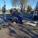 Ocorrência movimentou o centro de Alegrete quando veículo empinou como potro xucro, deixando condutora no chão com ferimentos na cabeça