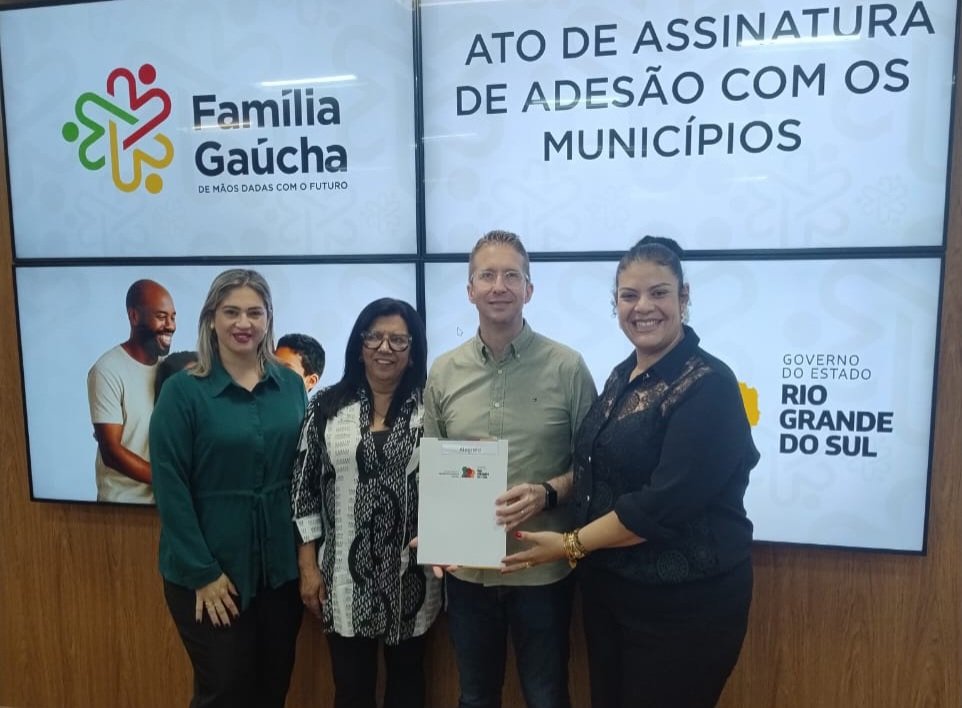 Secretária de Alegrete marcou presença no lançamento da iniciativa que promete ser a luz no fim do túnel para nossa gente abalada pela força das águas