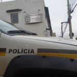 Num entardecer de sexta-feira, quando a querência alegretense se preparava pro descanso, um guri de 25 janeiros acabou experimentando as algemas da Brigada