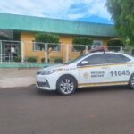 Mais atravessado que tropeiro em banhado, jovem ciclista acabou no chão após encontrão com Prisma na saída da principal ponte de nossa querência