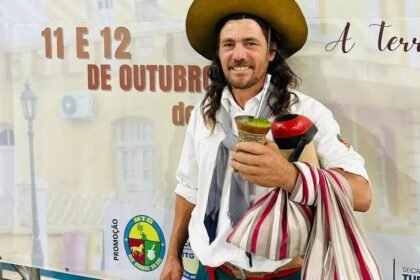 Na Terra dos Poetas, os filhos da Barranca do Ibirapuitã mostraram que tradição corre nas veias e conquistaram vagas preciosas para o maior festival de arte amadora da América Latina