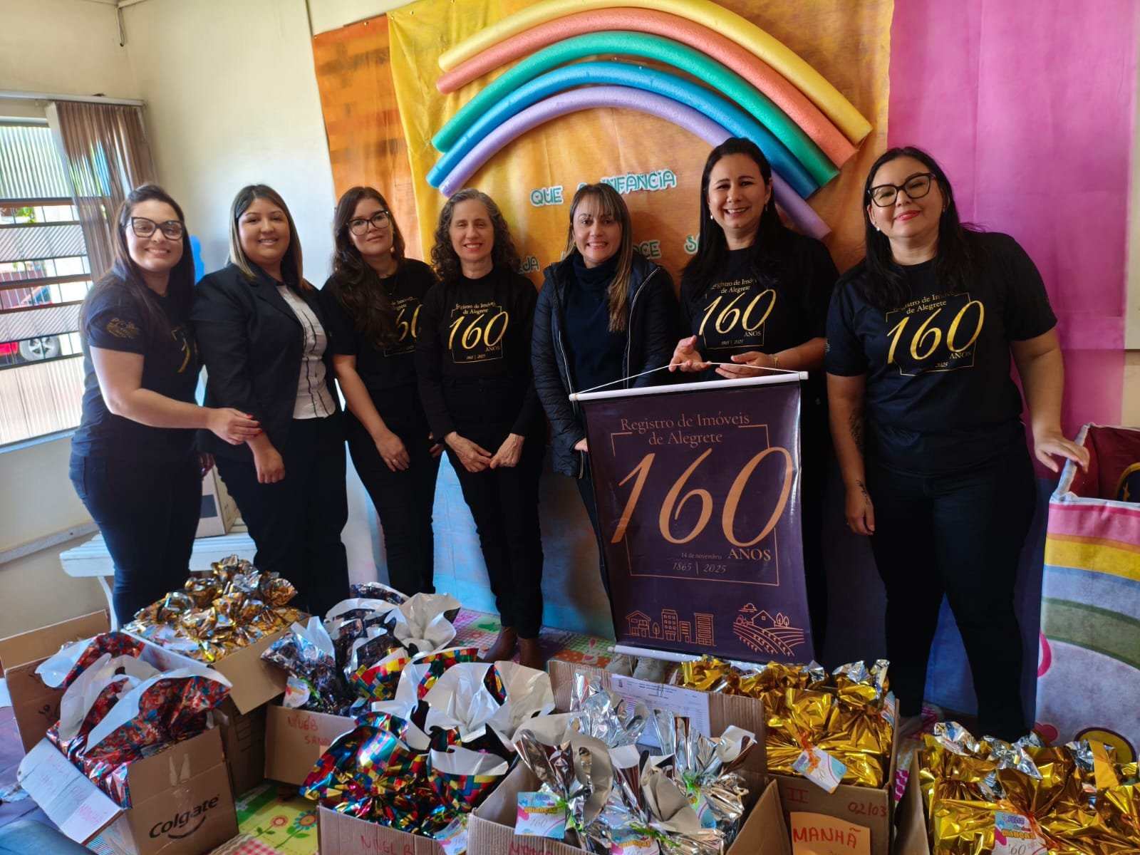 Nos campos de nossa querência, uma ação mais bela que entardecer na fronteira leva alegria para a gurizada da EMEI Tenente Salustiano Prates