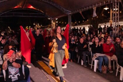 No coração da nossa querência, Eliana Rigol abriu a 44ª Feira com recado certeiro aos viventes: 'Cuidem das crianças. Incentivem-nas a ler'