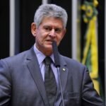 Buenas, vivente! Quando um guri de nossa querência chega aos dez anos, é hora de festa grande - e foi assim que o deputado Afonso Motta levou nosso pago pro coração do poder nacional