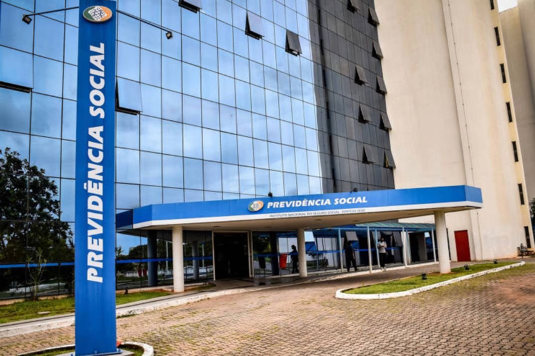 Do rincão de Alegrete aos campos do Brasil inteiro, oportunidade de emprego firme que nem tronco de guajuvira está chegando para a gurizada