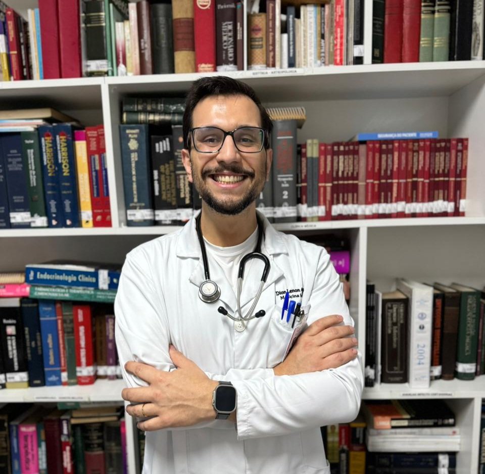 No Dia do Médico, o baita profissional Dion Lenon Fioravante Almeida abre o coração e conta como a medicina virou seu pago querido