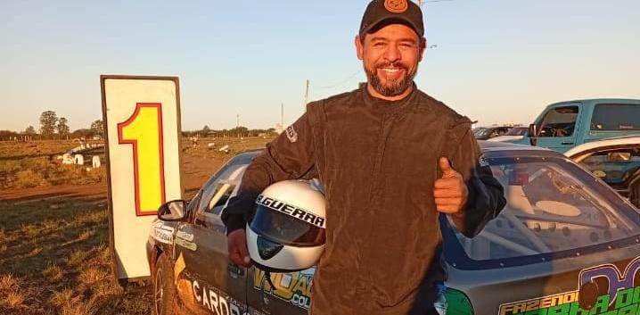 Na fronteira entre Brasil e Uruguai, nosso guri Douglas dos Anjos Schmitz mostrou que alegretense tem mais garra que potro xucro em rodeio