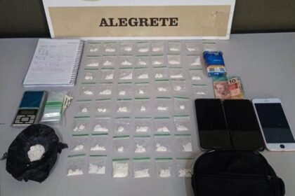 Em plena tarde de quarta, a paz da nossa querência foi sacudida quando um vivente na moto vermelha disparou feito touro em disparada pelas ruas de Alegrete