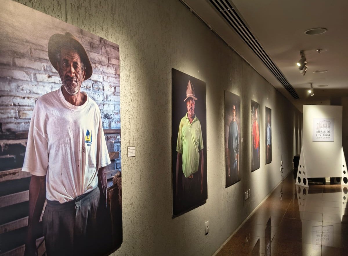 De bombacha a laço, o filho da terra Fábio Mariot capturou a essência dos gaudérios em mais de 60 estâncias da nossa querência - agora suas lentes encantam a capital