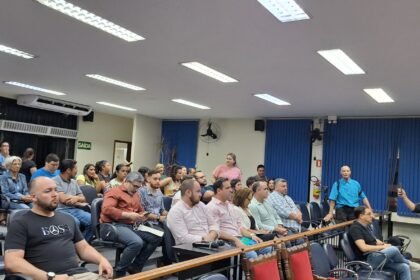 Viventes de todos os cantos do pago se reuniram pra debater o transporte coletivo que anda mais atrapalhado que boiada em porteira estreita