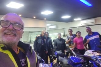 De bombacha no coração e alma estradeira, viventes da nossa querência galoparam 9 mil quilômetros de moto até descobrir o Caribe de água doce no meio da Amazônia