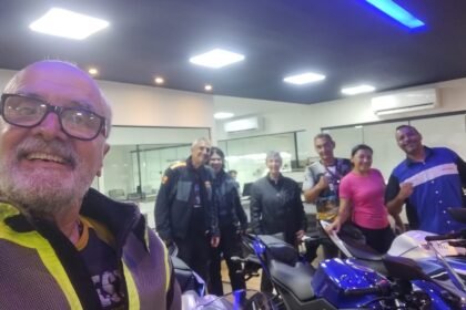 De bombacha no coração e alma estradeira, viventes da nossa querência galoparam 9 mil quilômetros de moto até descobrir o Caribe de água doce no meio da Amazônia