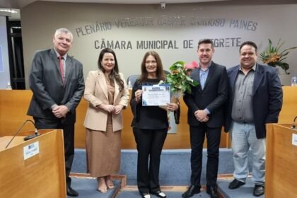 Mulher do campo que faz a diferença no nosso pago recebeu distinção em Sessão Solene que reuniu autoridades e fez a Casa Legislativa encher de orgulho campeiro