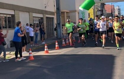 No coração da nossa querência, o Quartel do Centro vai virar pista para gaudérios de todas as idades mostrarem que têm mais fôlego que cusco em dia de rodeio