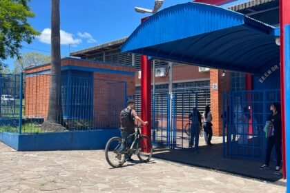 No coração da nossa querência, estudantes chegaram mais ponteiros que relógio de estância para o início do exame que pode mudar o rumo do seu futuro