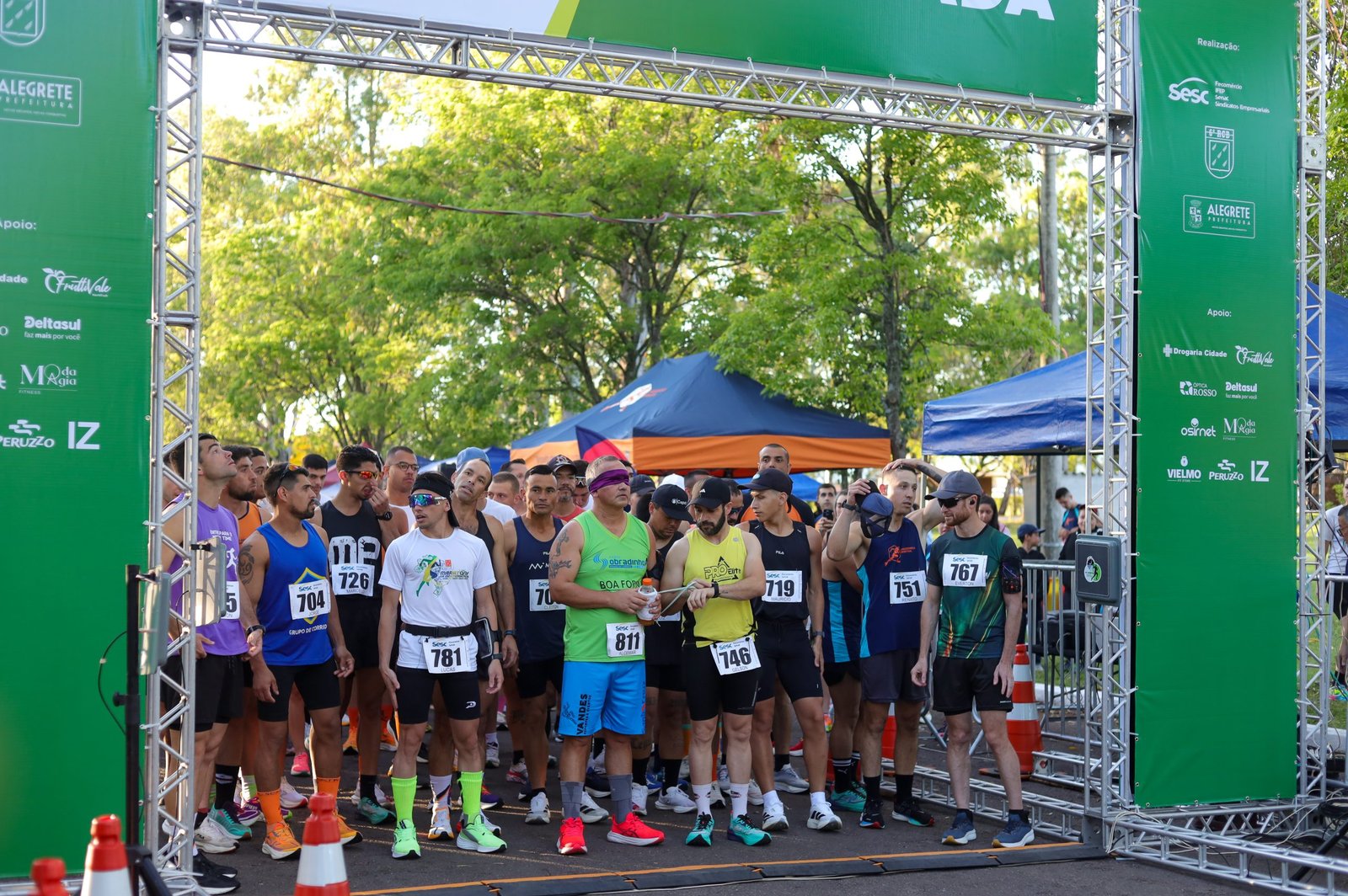 Parque Dr. Lauro Dornelles virou palco de uma das maiores provas da Fronteira Oeste, com 485 viventes de botas no estribo prontos pra cruzar a linha de chegada